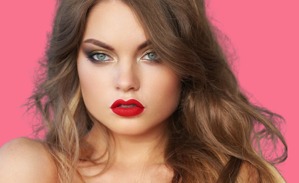 نصائح خبراء التجميل لمكياج المرأة العربية